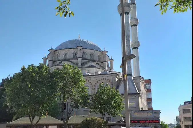 İstanbul Bayrampaşa Kartaltepe Yeni Cami kapak görseli