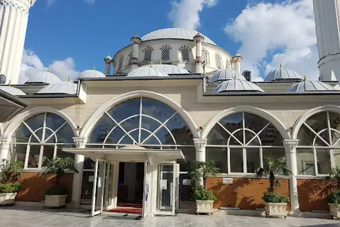 İstanbul Bayrampaşa Kocatepe Cami kapak görseli