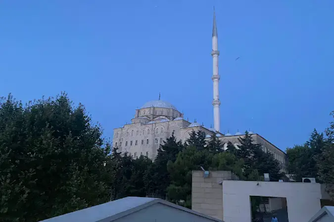İstanbul Bayrampaşa Kocatepe Ulu Cami kapak görseli