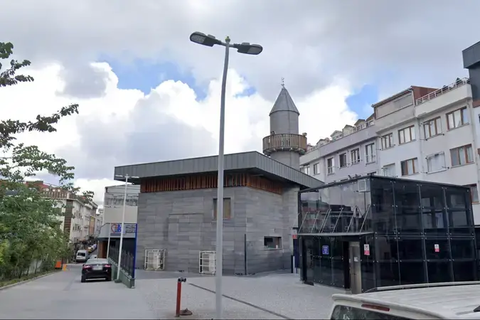 İstanbul Bayrampaşa Yenidoğan Cami kapak görseli