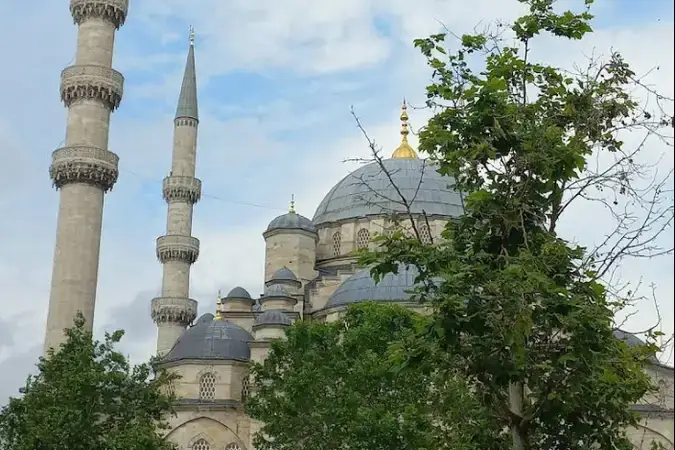 İstanbul Bayrampaşa Yıldırım Yeni Cami kapak görseli