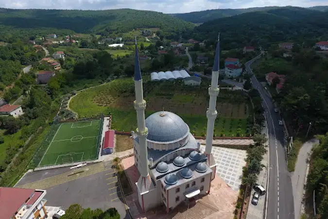 İstanbul Beykoz Değirmendere Mahallesi Cami kapak görseli