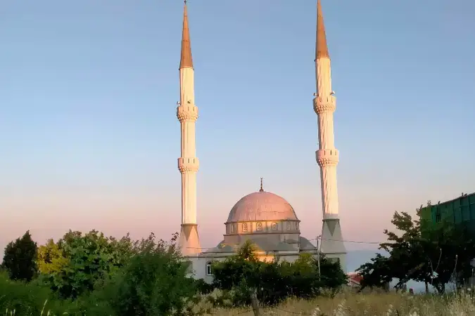 İstanbul Beylikdüzü Oruç Gazi Cami kapak görseli
