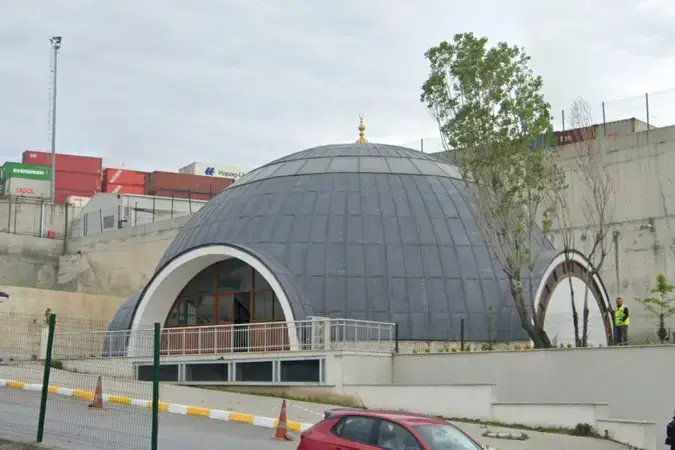 İstanbul Beylikdüzü Ambarlı Liman Cami kapak görseli