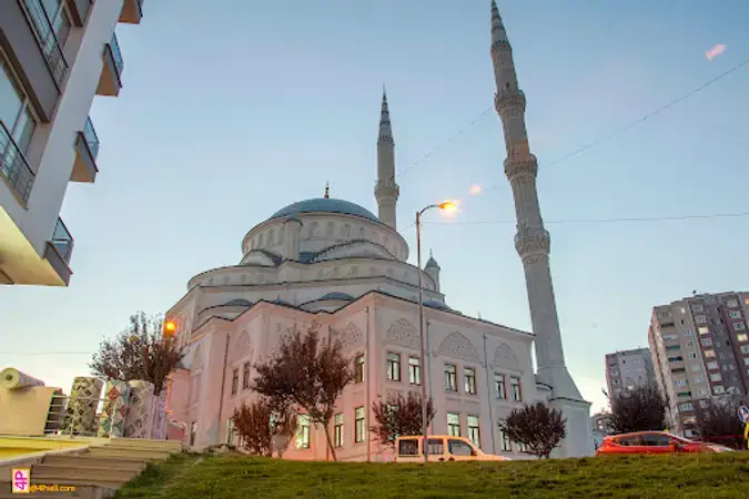 İstanbul Beylikdüzü Hz. Ebubekir Sıddık Cami kapak görseli