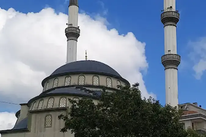İstanbul Beylikdüzü Kavaklı Yeni Cami kapak görseli