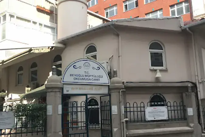İstanbul Beyoğlu Okçumusa Cami kapak görseli