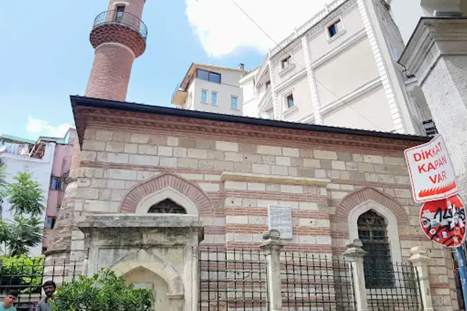 İstanbul Beyoğlu Bereketzade Cami kapak görseli