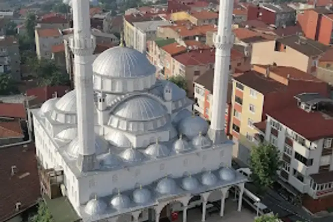 İstanbul Beyoğlu Beyoğlu Akşemsettin Cami kapak görseli