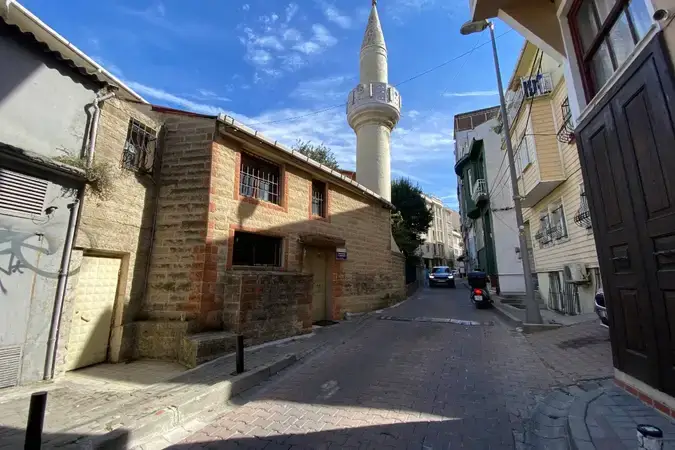İstanbul Beyoğlu Ekmekçi Başı Ali Ağa Cami kapak görseli