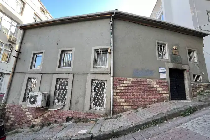 İstanbul Beyoğlu Fatma Hatun Cami kapak görseli