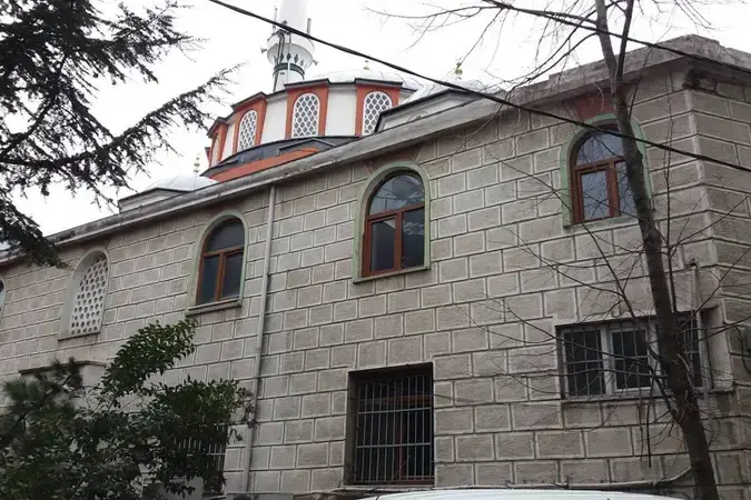 İstanbul Beyoğlu Fatih Sultan Mücahitler Cami kapak görseli