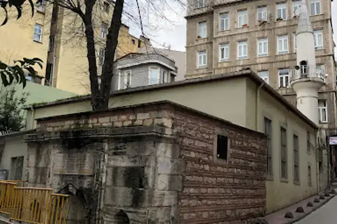 İstanbul Beyoğlu Hoca Ali Cami kapak görseli