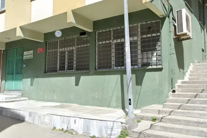 İstanbul Beyoğlu Kardeşler Cami kapak görseli