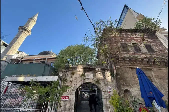 İstanbul Beyoğlu Kemankeş Kara Mustafa Paşa Cami kapak görseli