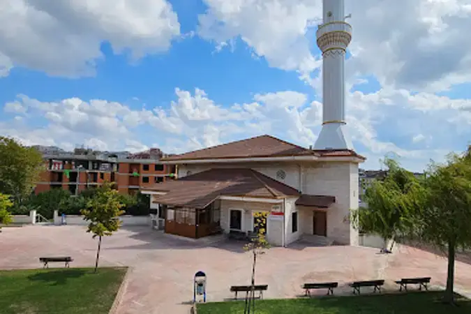 İstanbul Büyükçekmece Hz. Osman Cami kapak görseli