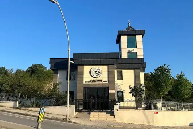 İstanbul Büyükçekmece Mehmet Zeki Karakoç Cami kapak görseli