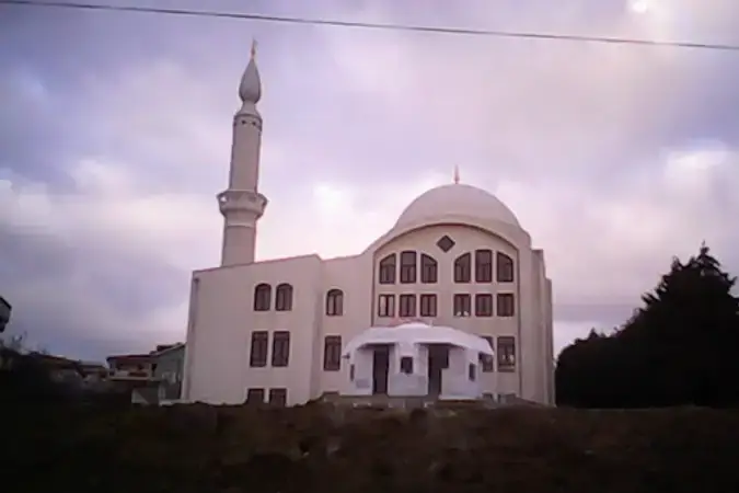 İstanbul Büyükçekmece Nuri Ve Kadriye Duman Cami kapak görseli