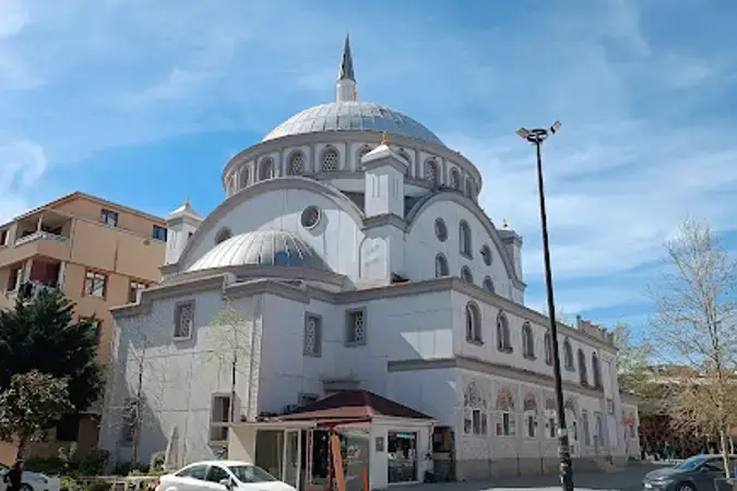 İstanbul Çekmeköy Hacı Yusuf Cebir Merkez Cami kapak görseli