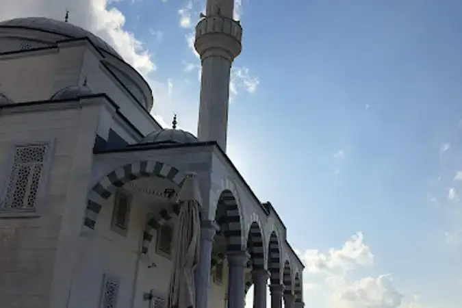 İstanbul Çekmeköy Huzur Cami kapak görseli