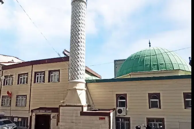 İstanbul Esenler Namık Kemal Cami kapak görseli
