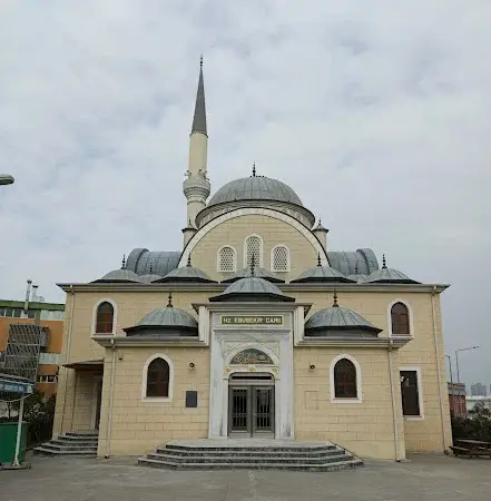 İstanbul Esenyurt Gezderi Hz. Ebubekir Cami kapak görseli