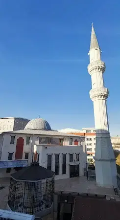 İstanbul Esenyurt Haci Riza-Hürmüz Özdemir Cami kapak görseli