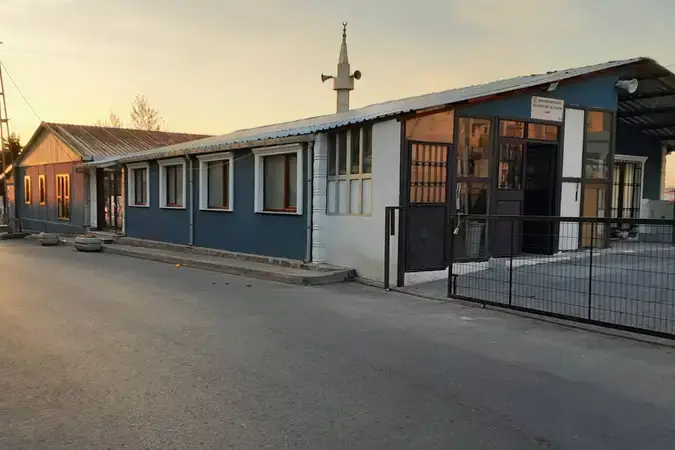 İstanbul Esenyurt Sultaniye Hz. Hüseyin Cami kapak görseli