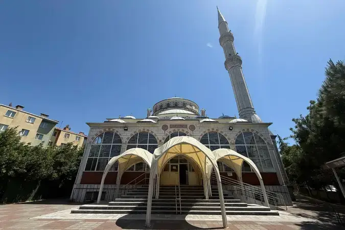 İstanbul Eyüpsultan Mevlana Cami kapak görseli