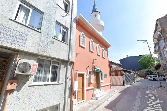 İstanbul Eyüpsultan Otakçıbaşı Hüseyin Ağa Cami kapak görseli