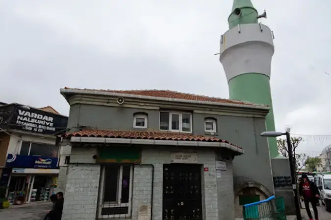 İstanbul Eyüpsultan Alibeyköy Hatice Sultan Cami kapak görseli