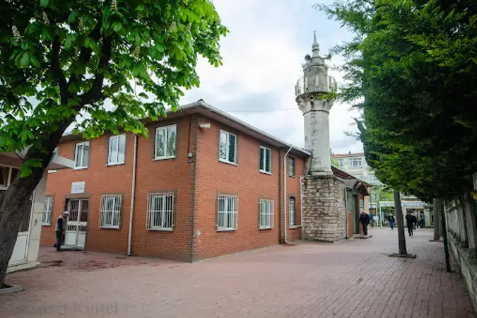 İstanbul Eyüpsultan Rami Hacı Ali Paşa Cami kapak görseli