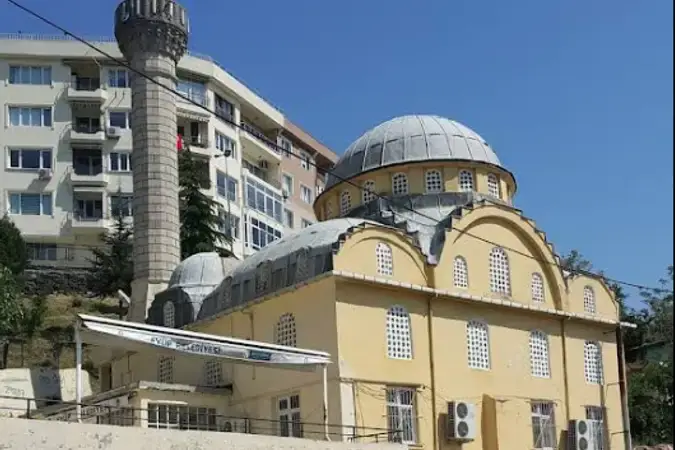 İstanbul Eyüpsultan Şeyhülislam Cemalettin Efendi Cami kapak görseli