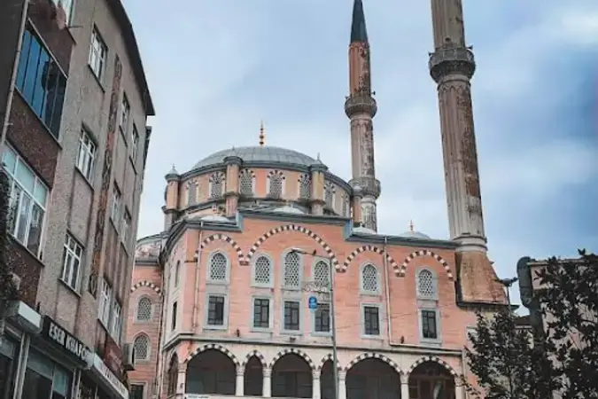 İstanbul Eyüpsultan Silahtarağa Yeni Cami kapak görseli