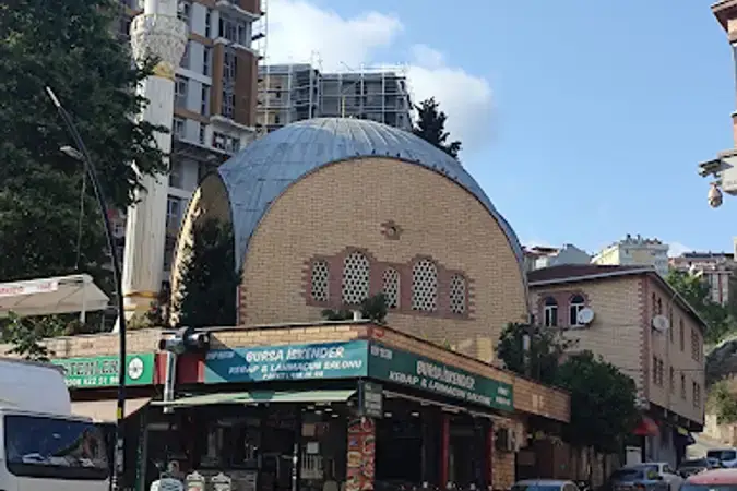 İstanbul Eyüpsultan Üç Şehitler Cami kapak görseli