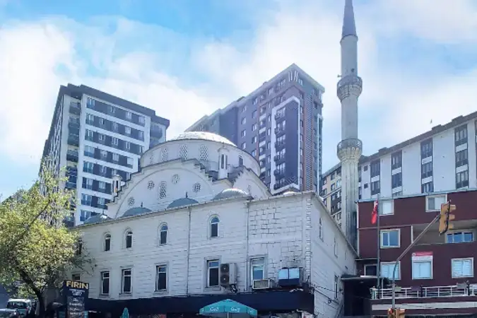 İstanbul Eyüpsultan Ulubatlı Hasan Cami kapak görseli