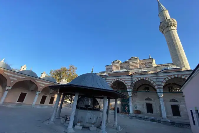İstanbul Eyüpsultan Zal Mahmut Paşa Cami kapak görseli
