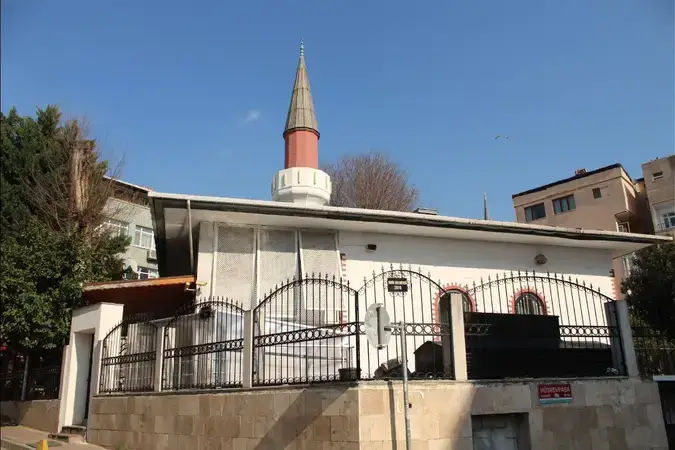 İstanbul Fatih Akşemsettin Cami kapak görseli