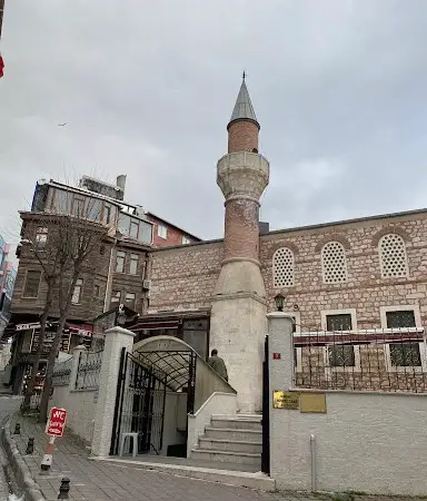 İstanbul Fatih Dibekli Eminbey Cami kapak görseli