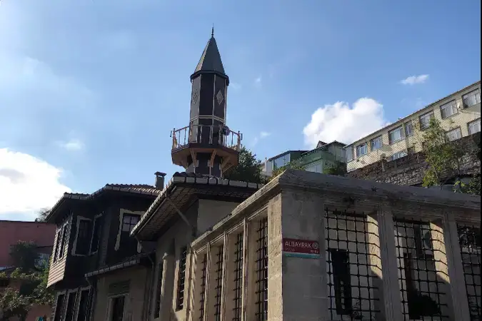 İstanbul Fatih Ebuzer Gifari Cami kapak görseli