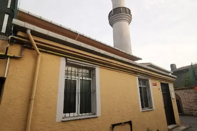 İstanbul Fatih Haraççı Karamehmet Cami kapak görseli