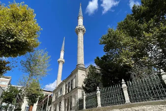 İstanbul Fatih Hırka-i Şerif Cami kapak görseli