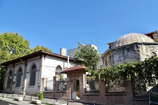 İstanbul Fatih Hüsambey Cami kapak görseli