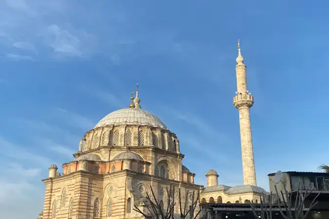 İstanbul Fatih Laleli Cami kapak görseli
