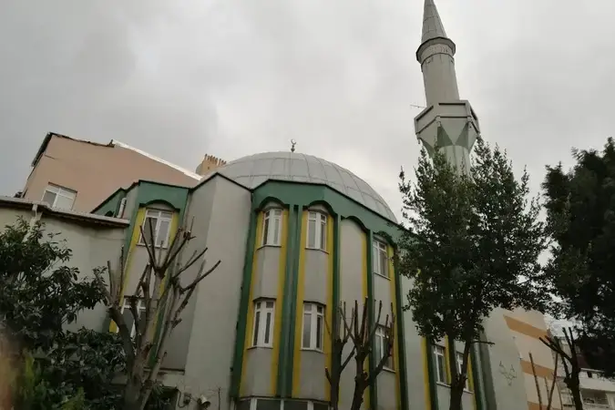İstanbul Fatih Macuncu Kasım Cami kapak görseli