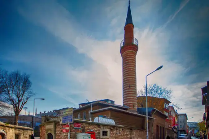 İstanbul Fatih Molla Hüsrev Cami kapak görseli
