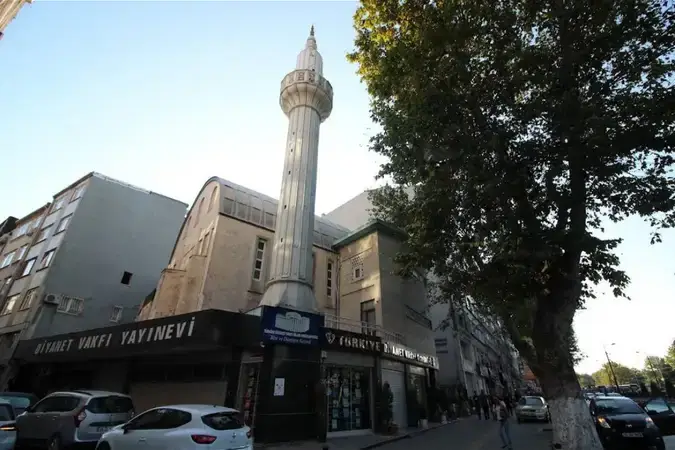 İstanbul Fatih Saraç Doğan Cami kapak görseli