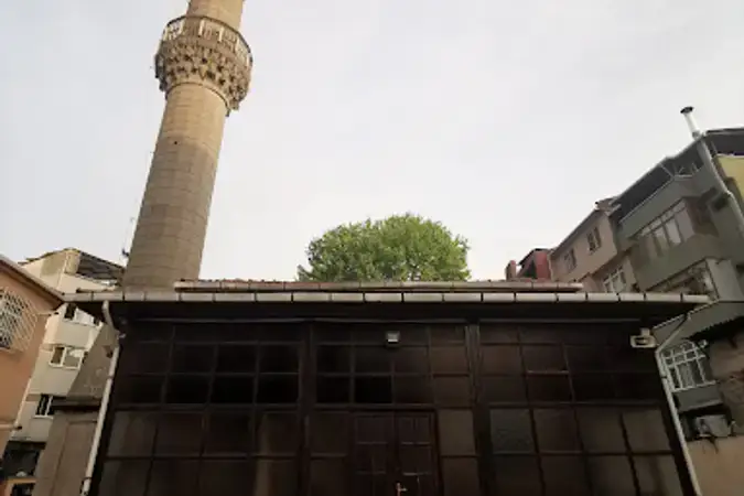 İstanbul Fatih Şazeli Tekke Cami kapak görseli