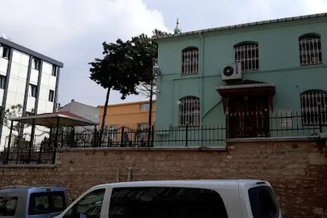 İstanbul Fatih Semi Molla Cami kapak görseli