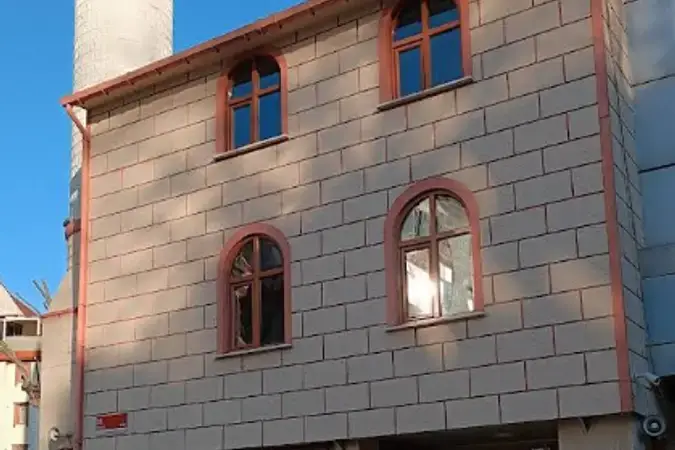 İstanbul Gaziosmanpaşa Küçükköy Meydan Cami kapak görseli